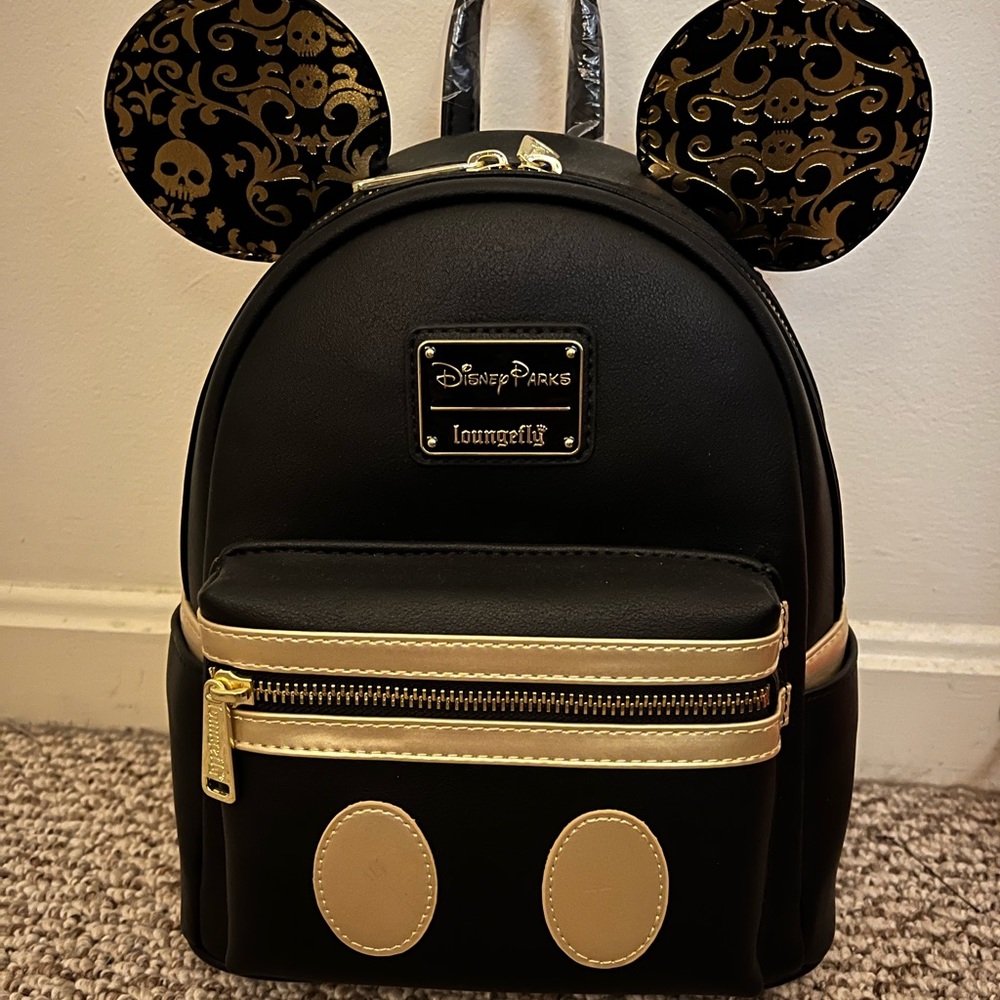 Loungefly Pirates Mickey backpack